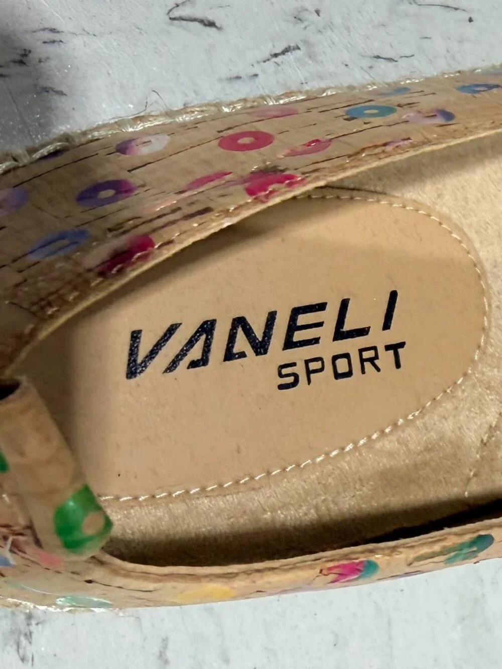 Vaneli runs true